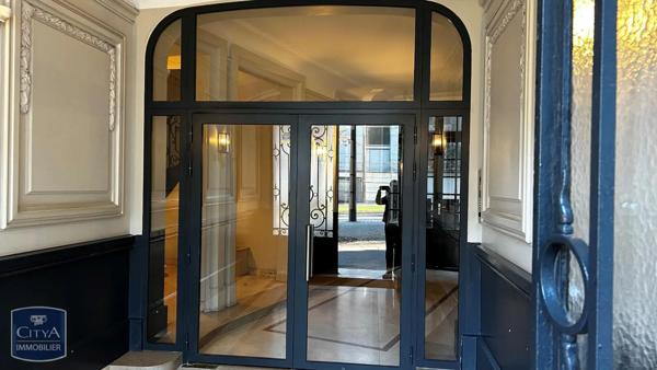 Appartement à louer 4 pièces 103.74m²