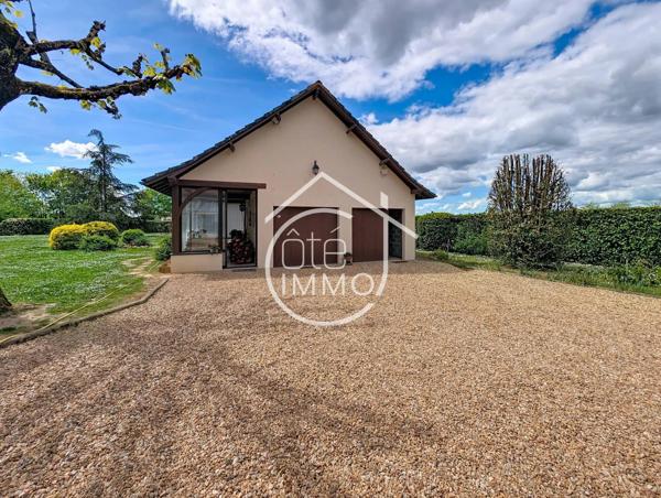 BERGERAC : Maison familiale de 204m² au cœur d'un parc arboré avec étang clos