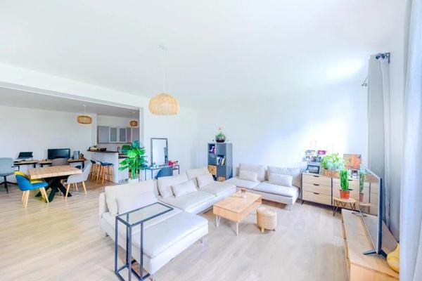 Vente                                                      Appartement
                        
                     3 pièces                      78 m2                     à Beaumont-sur-Oise