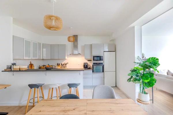 Vente                                                      Appartement
                        
                     3 pièces                      78 m2                     à Beaumont-sur-Oise