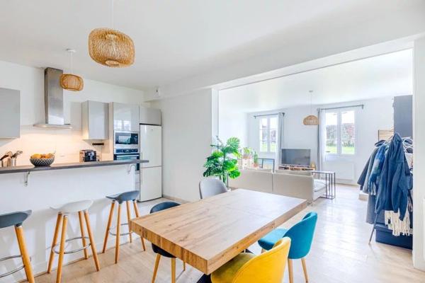 Vente                                                      Appartement
                        
                     3 pièces                      78 m2                     à Beaumont-sur-Oise