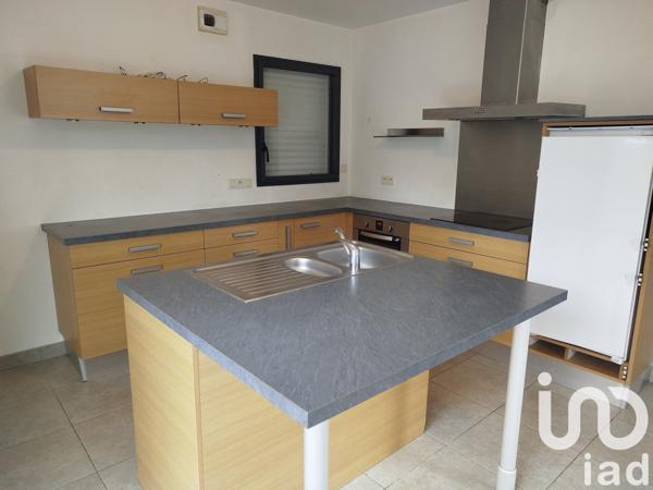 Maison traditionnelle 6 pièces de 142 m² à Ploeren (56880)