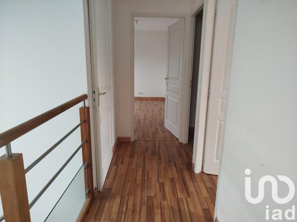 Maison traditionnelle 6 pièces de 142 m² à Ploeren (56880)