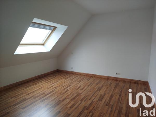 Maison traditionnelle 6 pièces de 142 m² à Ploeren (56880)