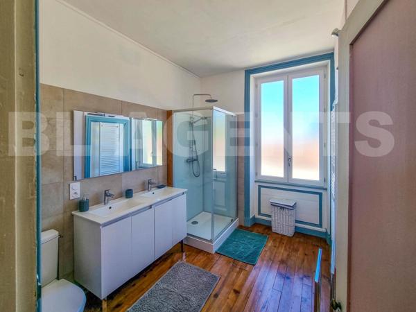 Magnifique Propriété à 10 Minutes de Chinon