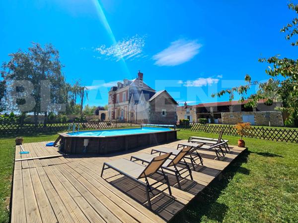 Magnifique Propriété à 10 Minutes de Chinon