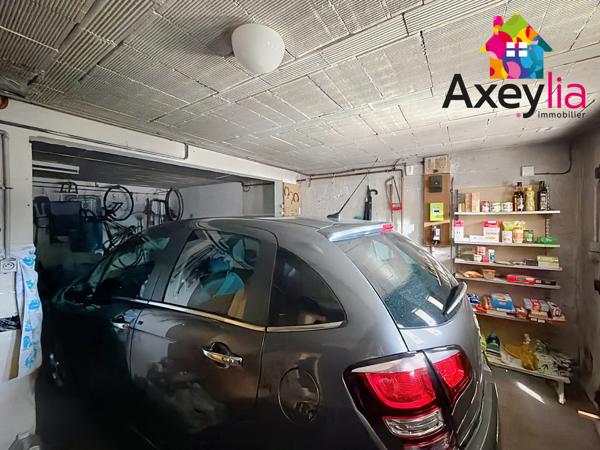 Commelle-Vernay (42120) A VENDRE - COMMELLE-VERNAY - MAISON AVEC SOUS-SOL SEMI-ENTERRÉ, DEUX GARAGES ET GRAND TERRAIN