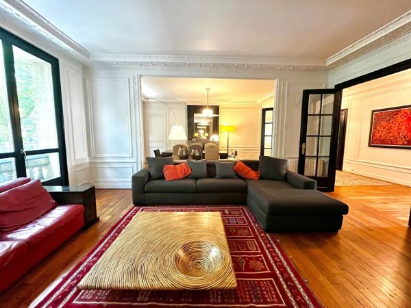 Location Appartement de luxe Lille 6 Pièces 20444 m²