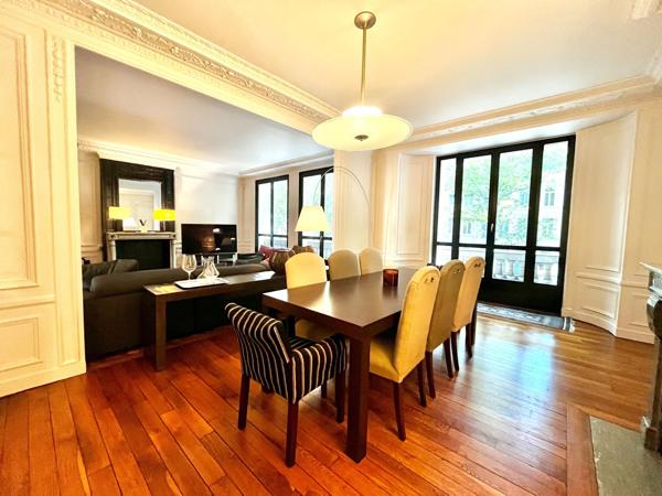 Location Appartement de luxe Lille 6 Pièces 20444 m²
