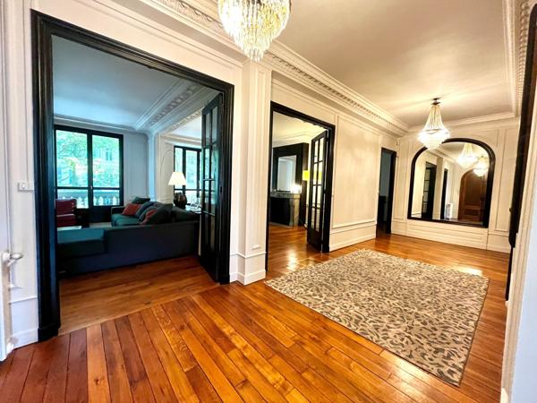 Location Appartement de luxe Lille 6 Pièces 20444 m²
