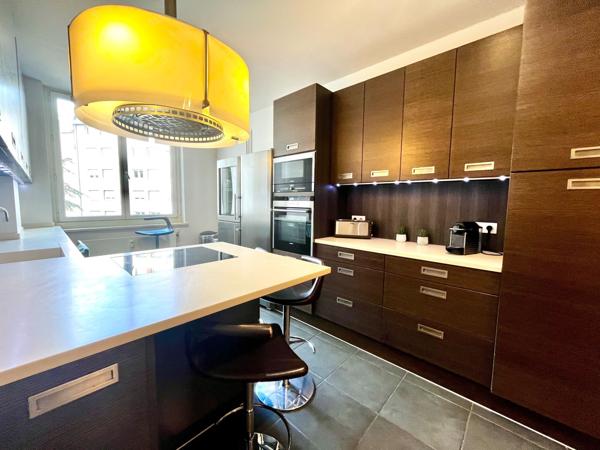 Location Appartement de luxe Lille 6 Pièces 20444 m²