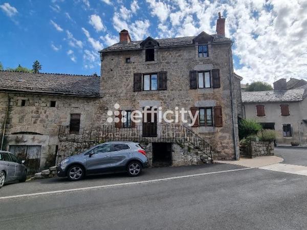 Maison
         6 pièces
        - 120 m² 95 000 € *