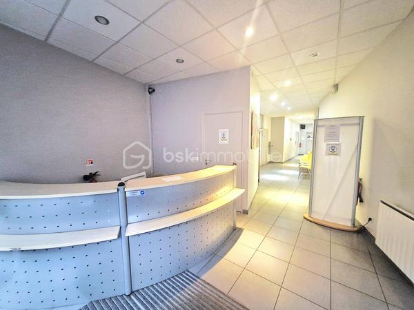 Immeuble de bureaux de 207 m²