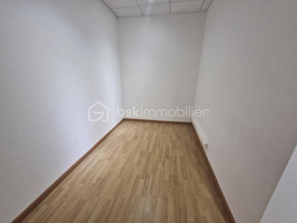 Immeuble de bureaux de 207 m²