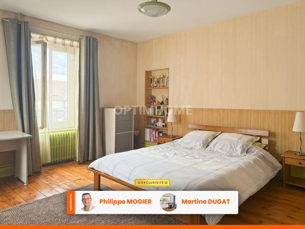 Maison de ville 11 pièces, 7 chambres, garages, CUSSET (03)
