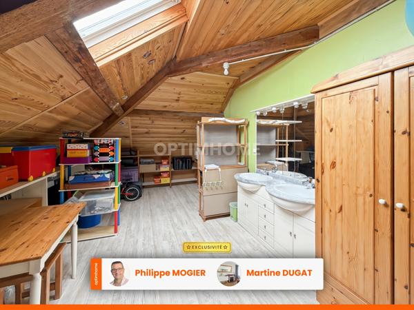 Maison de ville 11 pièces, 7 chambres, garages, CUSSET (03)
