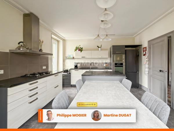 Maison de ville 11 pièces, 7 chambres, garages, CUSSET (03)
