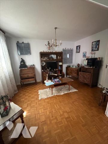 Lanester , T5 (96m2) , parking, cave , ascenseur