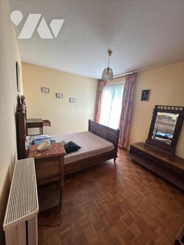 Lanester , T5 (96m2) , parking, cave , ascenseur