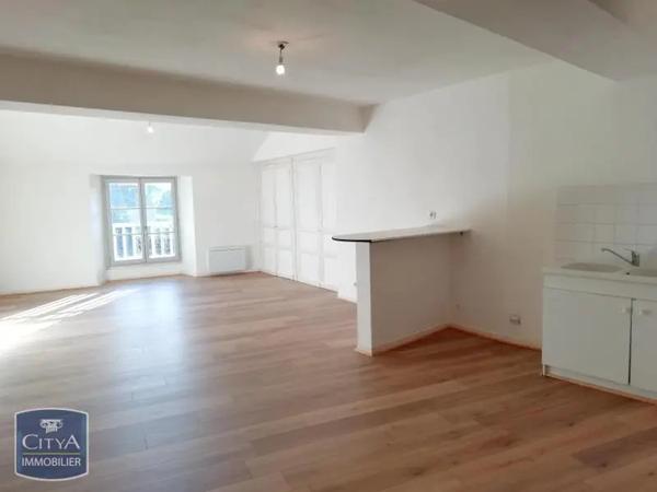 Appartement à louer 1 pièce 45m² Chinon (37500)