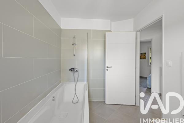 Maison à vendre 4 pièces 127 m² Le Puy-Sainte-Réparade