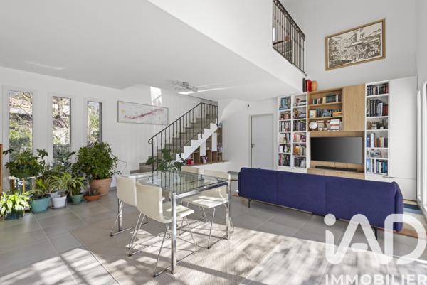 Maison à vendre 4 pièces 127 m² Le Puy-Sainte-Réparade