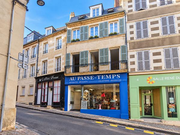 Local commercial, hypercentre Nevers, bail en cours, investissement