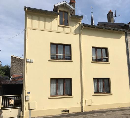 MAISON DE FAMILLE 4 - 6 CHAMBRES / INVESTISSEURS