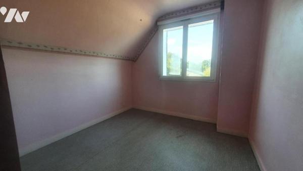 Maison d'habitation dans hameau en campagne