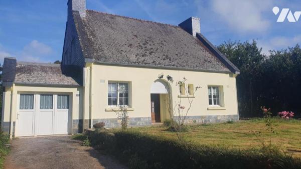Maison d'habitation dans hameau en campagne