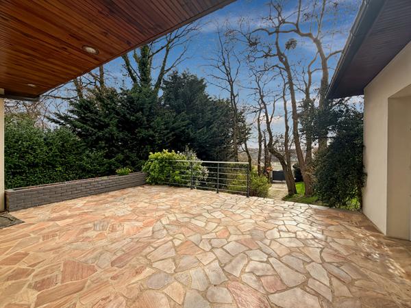 Maison Saulx Les Chartreux 5 pièce(s) 166 m2