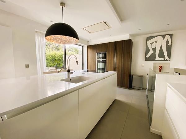GUY HOQUET - Maison d'architecte aux volumes exceptionnels