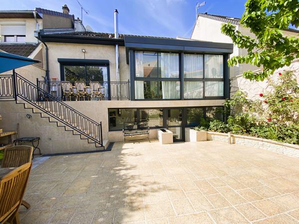 GUY HOQUET - Maison d'architecte aux volumes exceptionnels