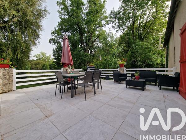 Maison à vendre 11 pièces 298 m² Lussac-les-Châteaux