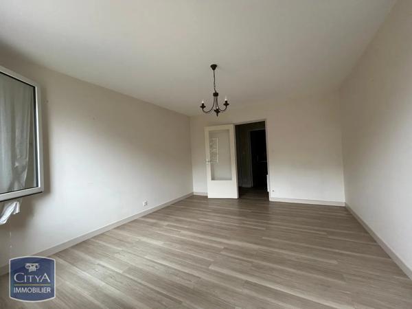 Appartement à louer 3 pièces 57.9m² Buxerolles (86180)