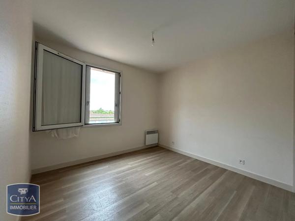 Appartement à louer 3 pièces 57.9m² Buxerolles (86180)