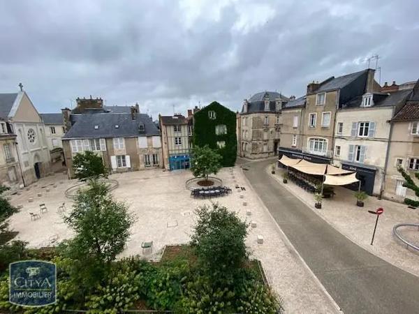 Appartement à louer 2 pièces 50m² Poitiers (86000)