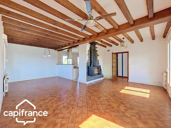 Maison sur sous-sol 121 m² – 5 chambres – terrain clos 1 305 m² – Saint-Jacques-de-Thouars, proximité immédiate de Thouars