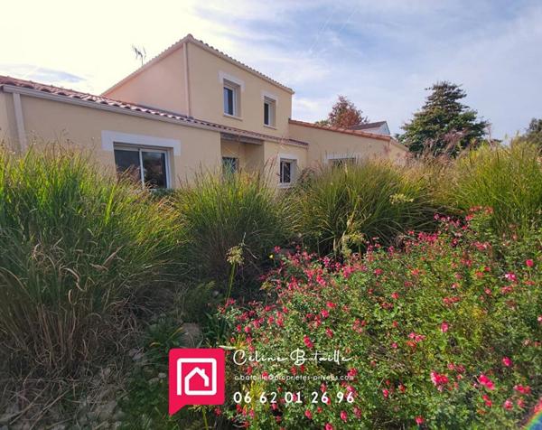 Maison Challans 7 pièces 156 m2 + garage et préau