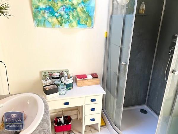 Immeuble à vendre 190m²