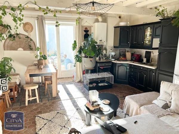 Immeuble à vendre 190m²