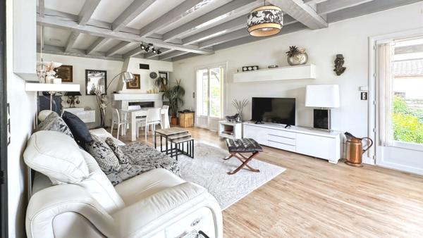 MAISON DE CHARME SUR SOUS-SOL ET T1 AVEC ACCÈS PRIVATIF