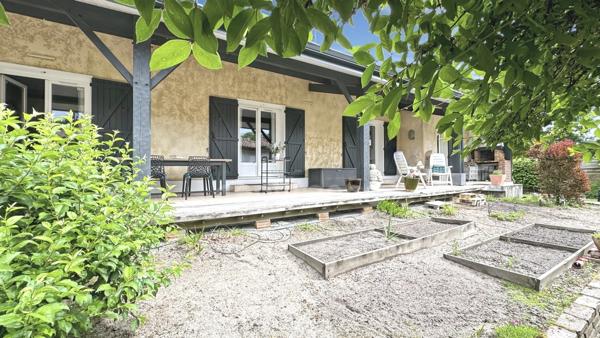 MAISON DE CHARME SUR SOUS-SOL ET T1 AVEC ACCÈS PRIVATIF