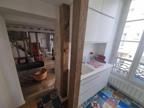Duplex de charme à 30 sec du Parc des Vosges, Paris 4