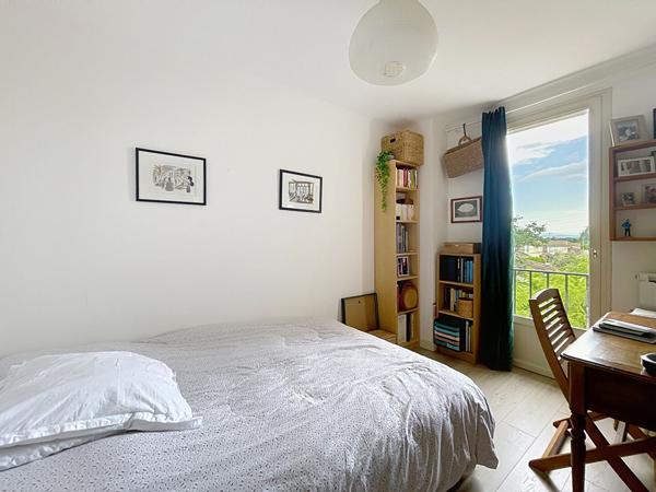 Maison Manosque, 4 pièces 87 m², terrasse, garage et jardin attenant