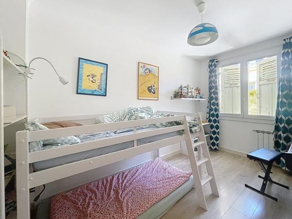 Maison Manosque, 4 pièces 87 m², terrasse, garage et jardin attenant