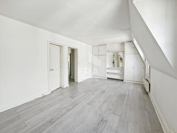Deux pièces à vendre proche place Victor Hugo