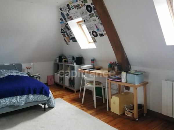 Artannes-sur-Indre (37), à vendre MAISON DE BOURG 7 pièces de 160 m²