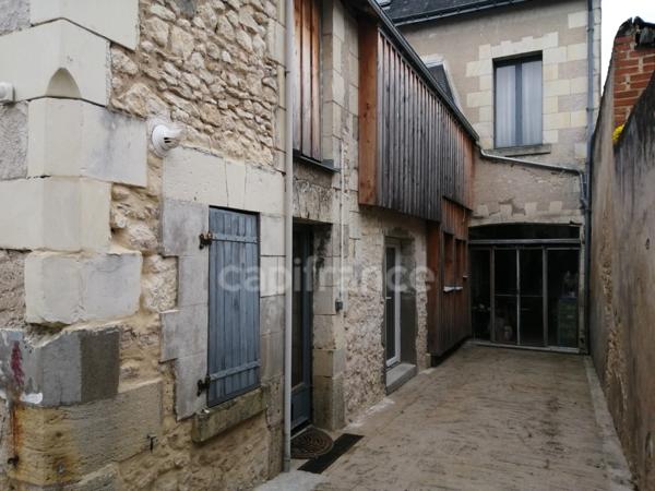 Artannes-sur-Indre (37), à vendre MAISON DE BOURG 7 pièces de 160 m²