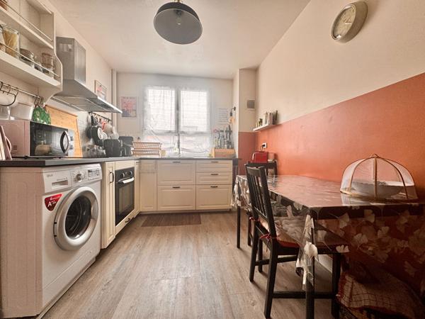 Appartement de type '4 avec balcon secteur Clémenceau